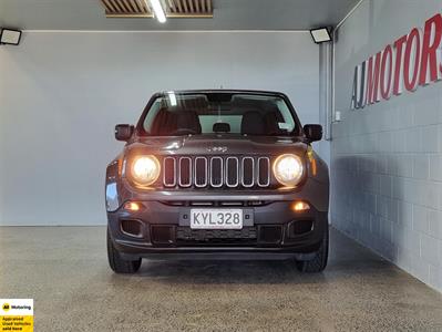 2017 Jeep Renegade - Thumbnail