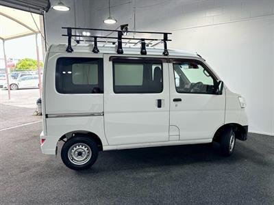 2019 Daihatsu Hijet - Thumbnail