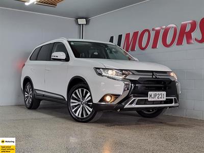 2019 Mitsubishi Outlander - Thumbnail