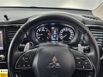 2019 Mitsubishi Outlander - Thumbnail