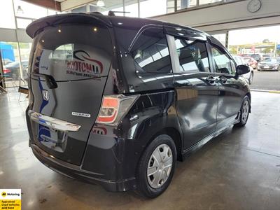 2013 Honda Freed - Thumbnail