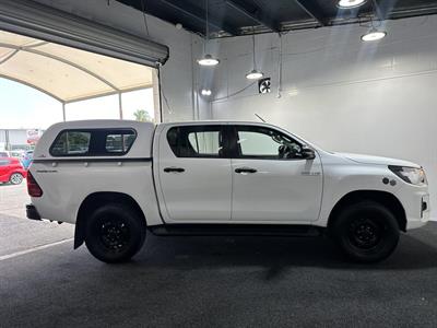 2019 Toyota Hilux - Thumbnail