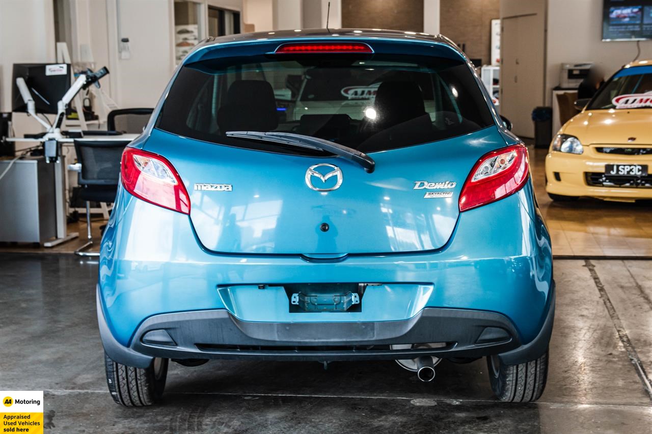 2012 Mazda Demio