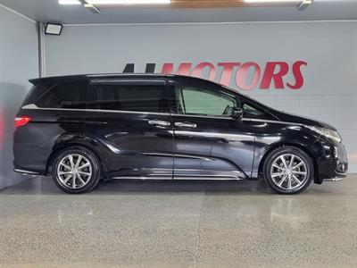 2015 Honda Odyssey - Thumbnail