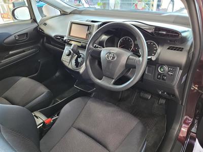 2012 Toyota Wish - Thumbnail