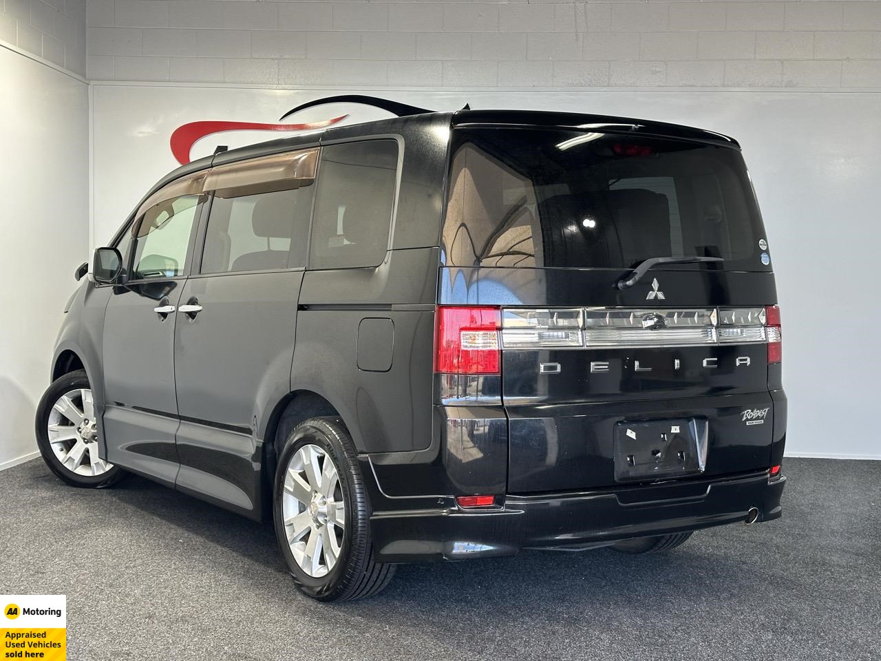 2011 Mitsubishi Delica