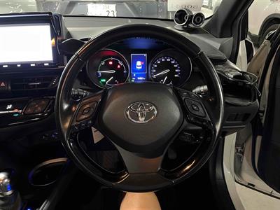 2018 Toyota C-HR - Thumbnail