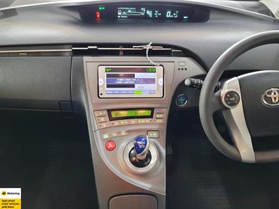 2013 Toyota Prius - Thumbnail