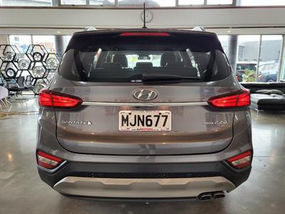 2019 Hyundai Santa Fe - Thumbnail