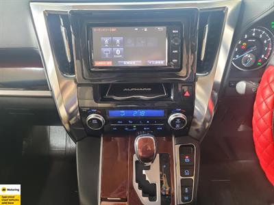 2016 Toyota Alphard - Thumbnail