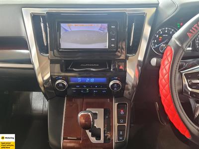 2016 Toyota Alphard - Thumbnail