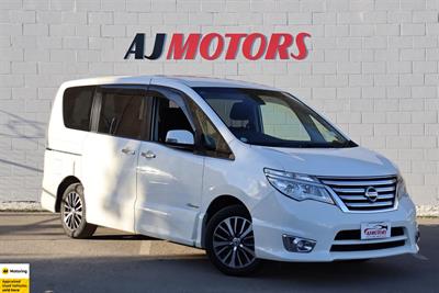 2015 Nissan Serena - Thumbnail