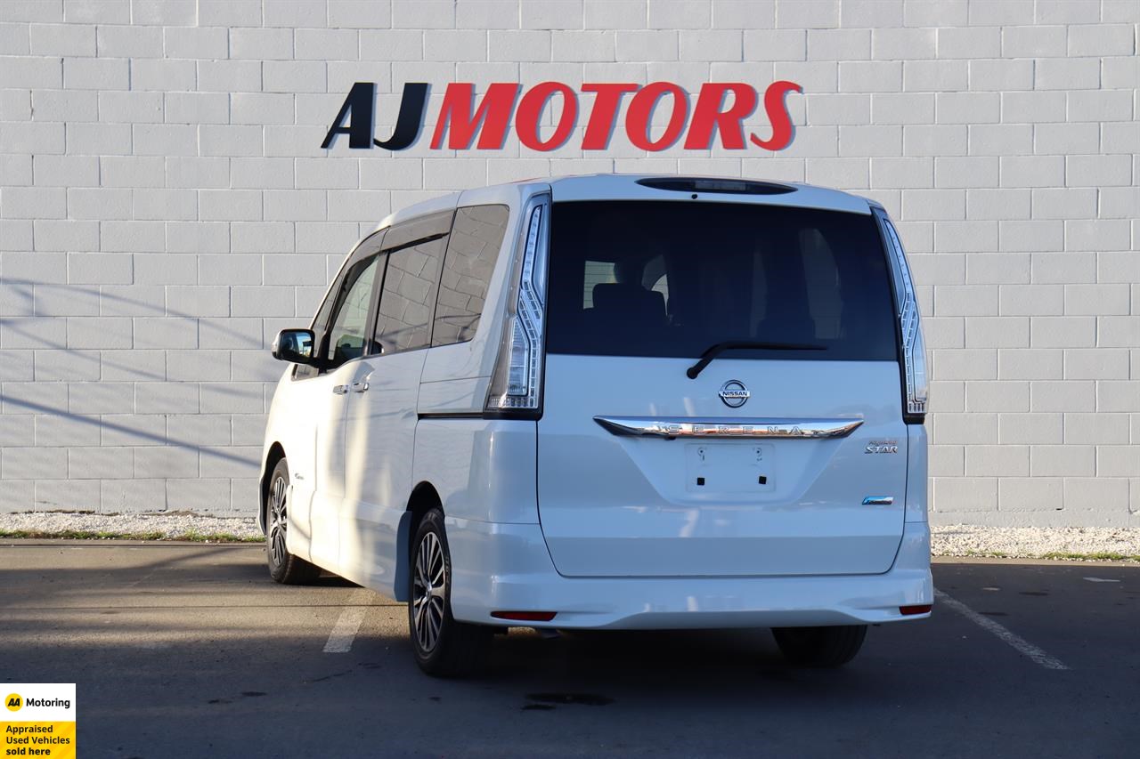 2015 Nissan Serena