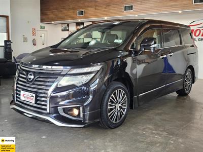 2016 Nissan Elgrand - Thumbnail