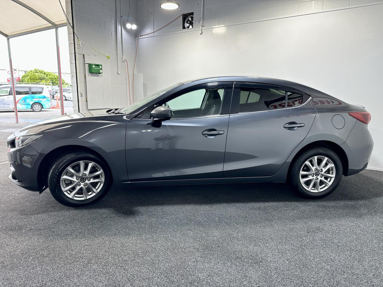 2015 Mazda Axela