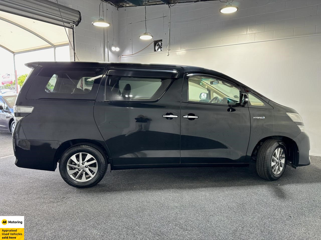 2012 Toyota Vellfire