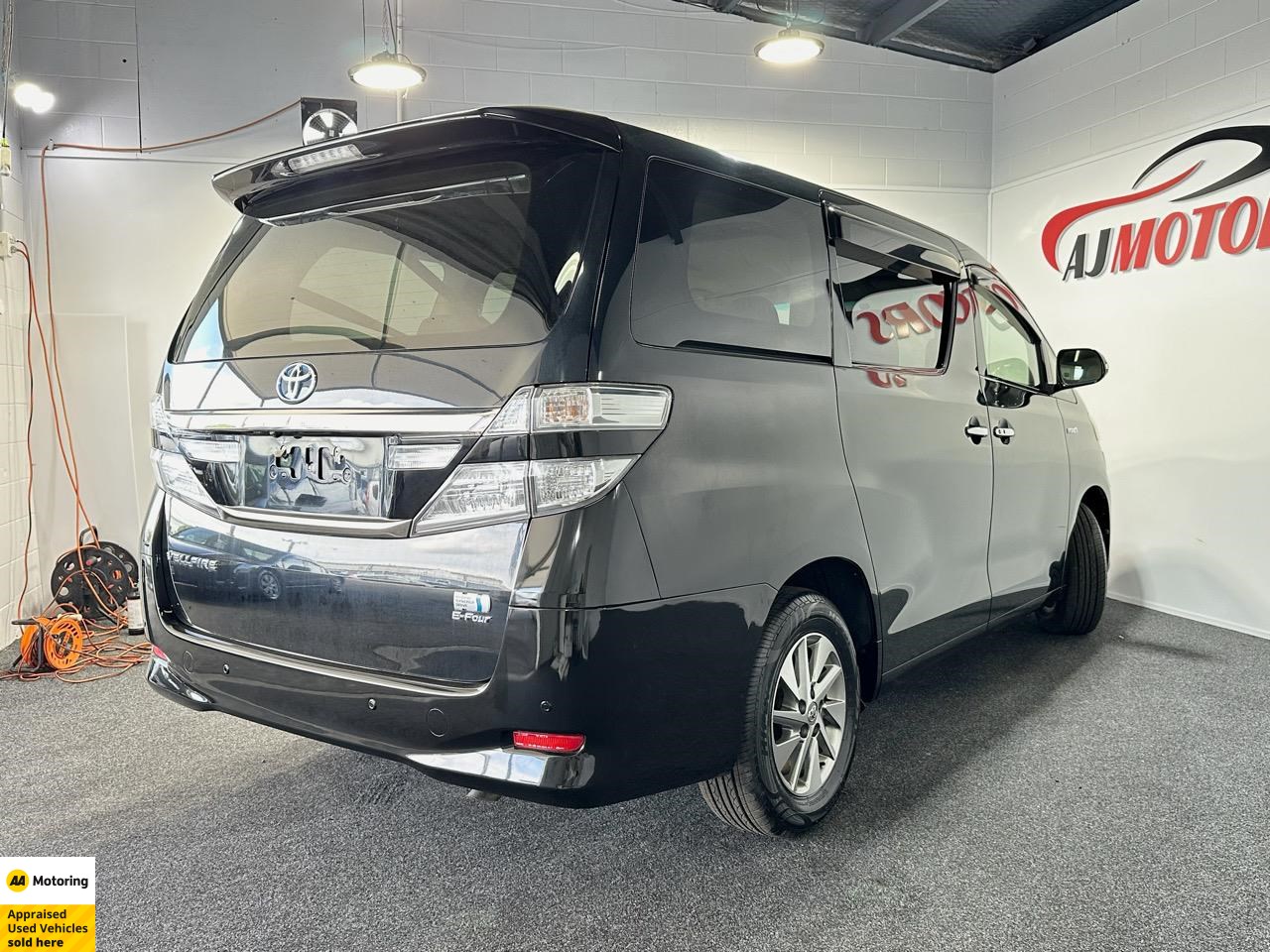 2012 Toyota Vellfire