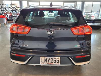 2018 Kia Niro - Thumbnail