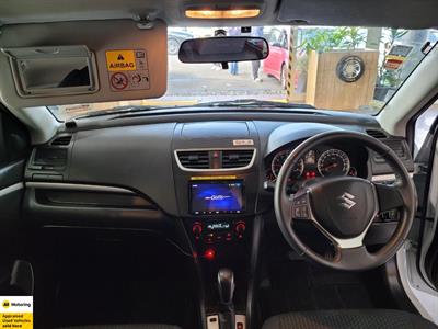 2015 Suzuki Swift - Thumbnail