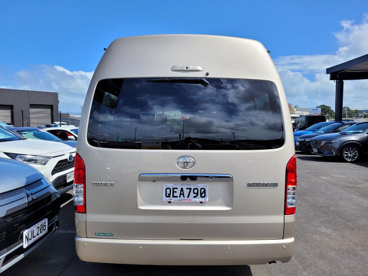 2023 Toyota Hiace