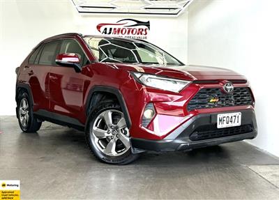 2019 Toyota RAV4 - Thumbnail