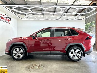 2019 Toyota RAV4 - Thumbnail