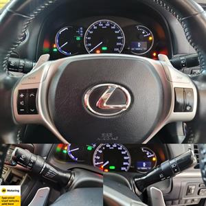 2011 Lexus CT 200h - Thumbnail