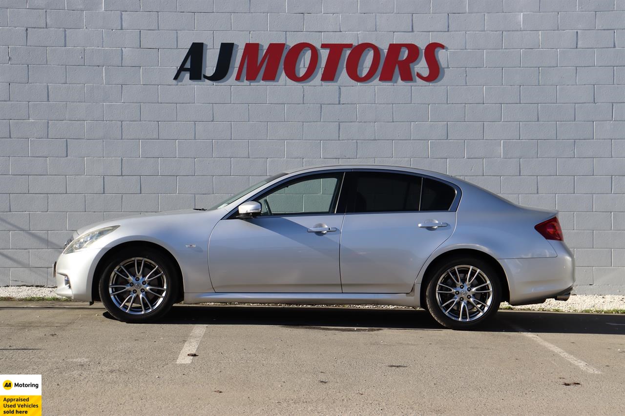 2012 Nissan Skyline